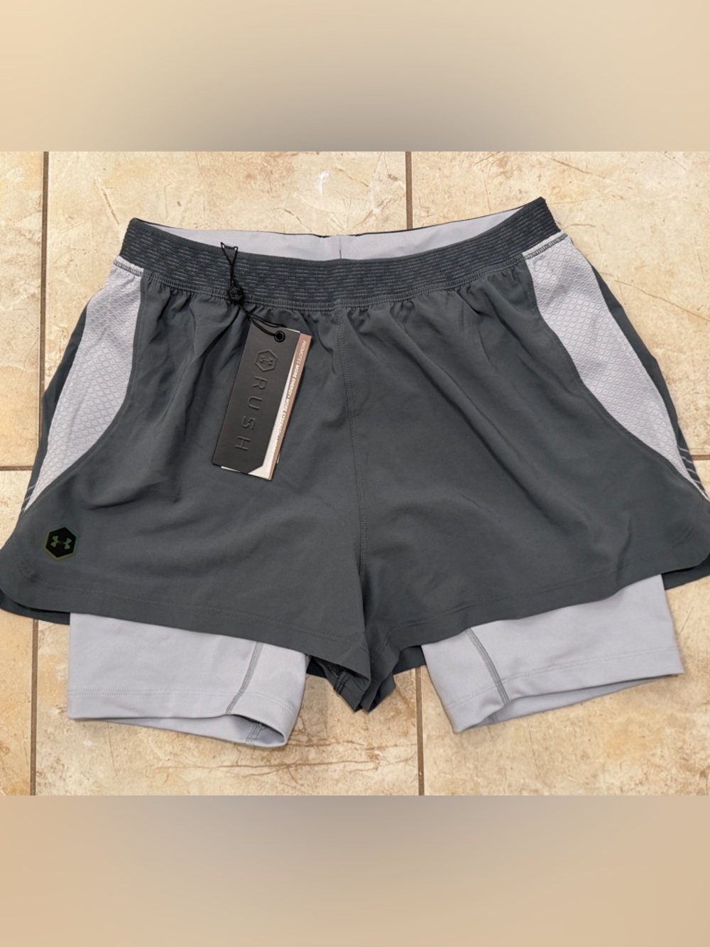 Under Armour Rush Celliant Gray 2-in-1 Athletic Shorts Men L NWT